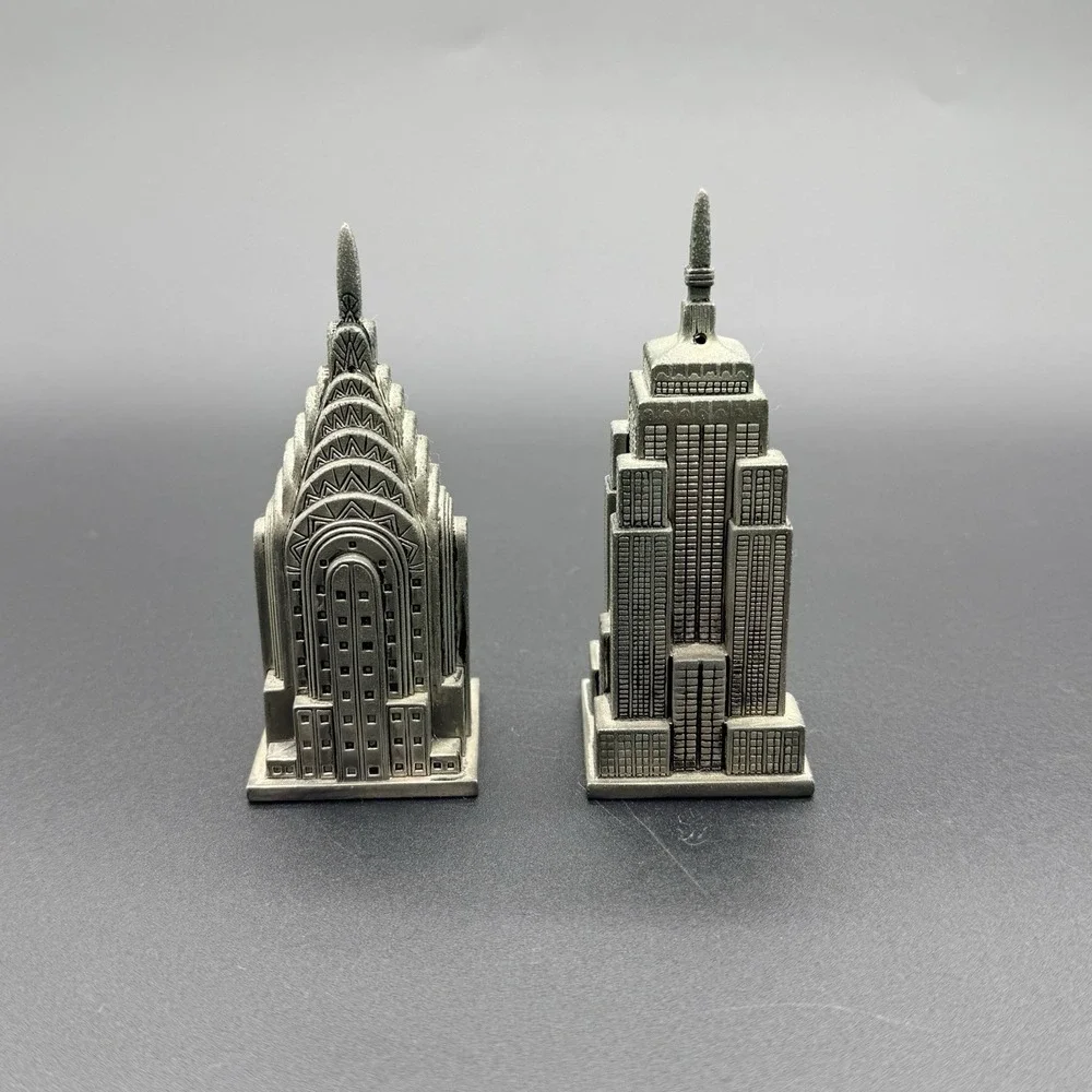 Godinger New York City Skyline Salt Pepper Shakers Empire State Chrysler Set
